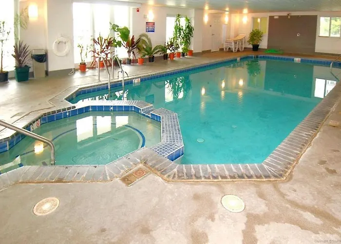 Holiday home Ground-floor With Amazing Views Access Pool & Hot Tub *