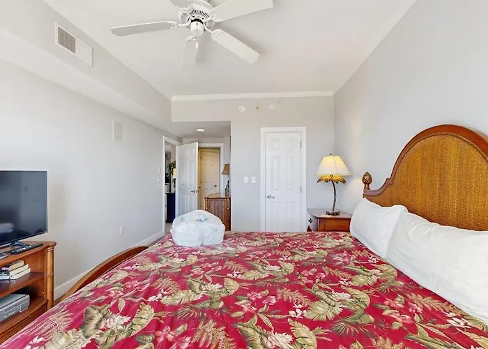 Holiday home Ground-floor With Amazing Views Access Pool & Hot Tub *